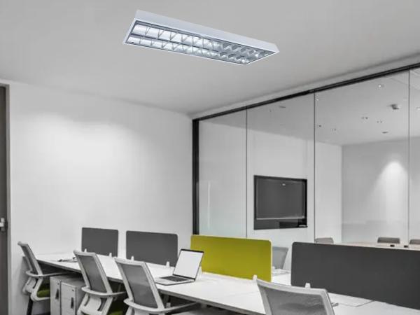 Weiße Rasteraufbauleuchte für 2 x T8 ( 120cm LED Röhren ) - TL303 2